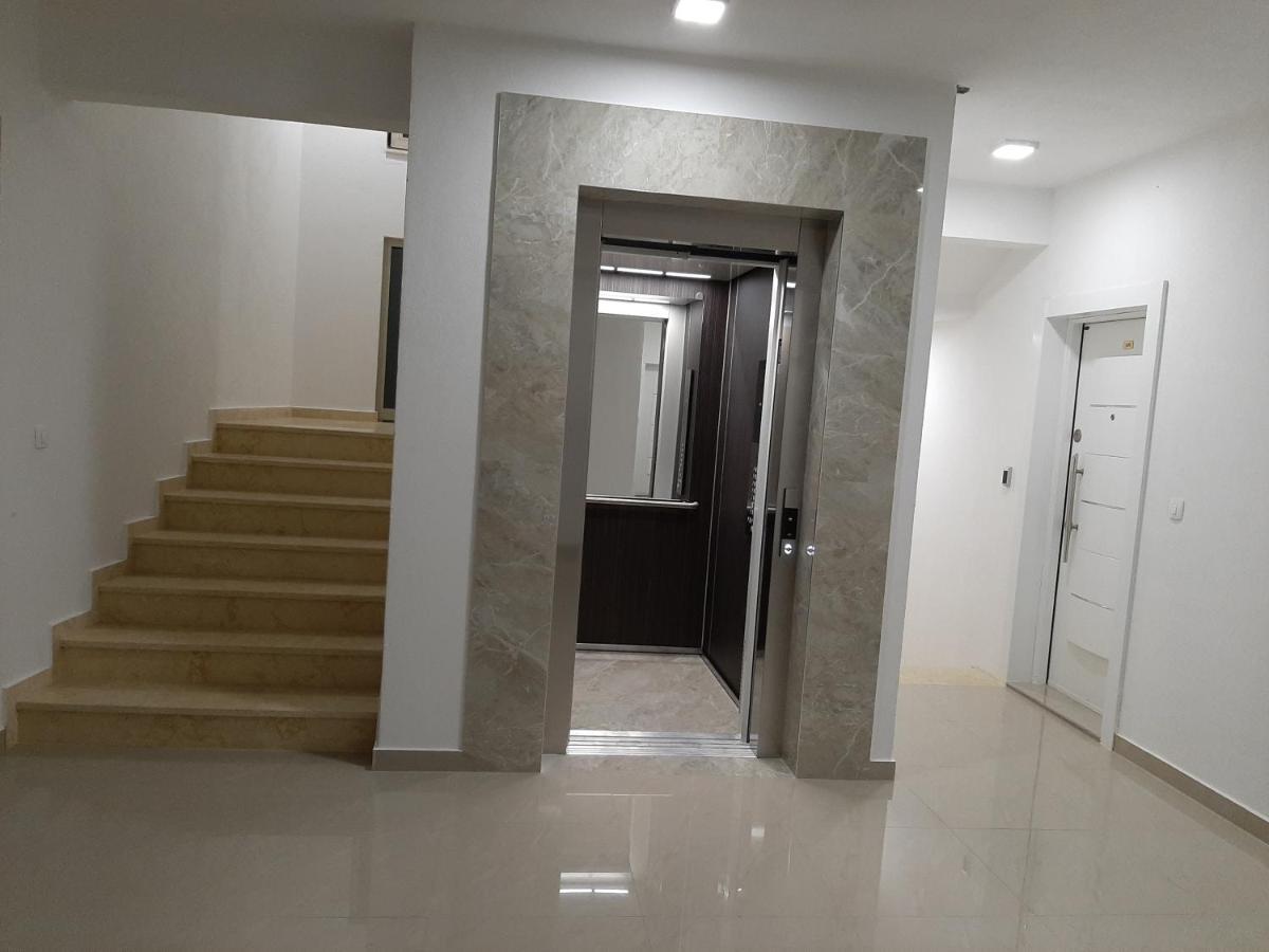 Apolon Apart Šušanj Exterior foto