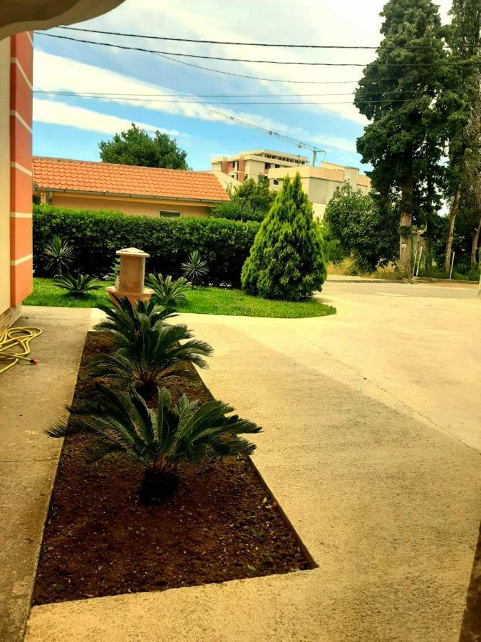 Apolon Apart Šušanj Exterior foto