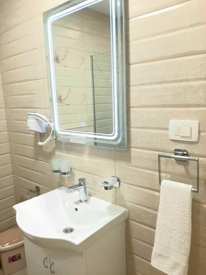 Apolon Apart Šušanj Exterior foto